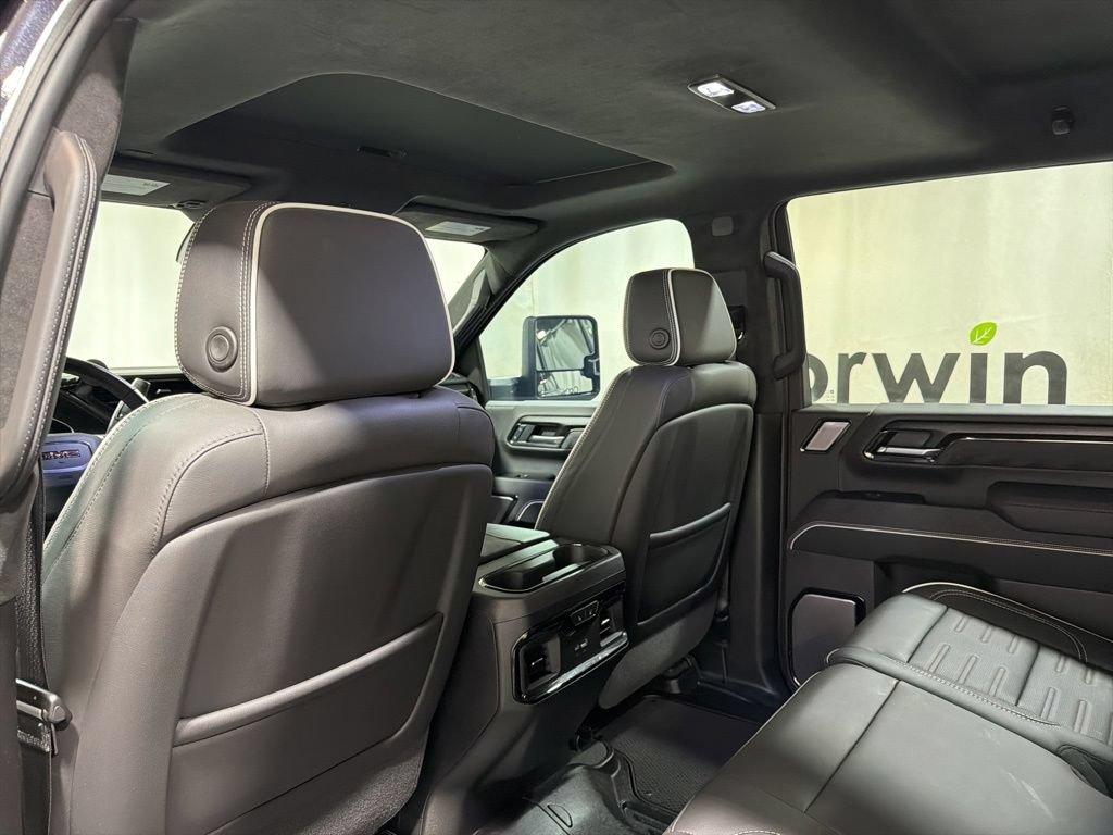 Used 2025 GMC Sierra 2500 AT4X AWD/4WD image 18
