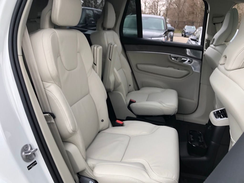 New 2026 Volvo XC90 T8 Ultra w/ Protection Package Premier AWD/4WD image 29