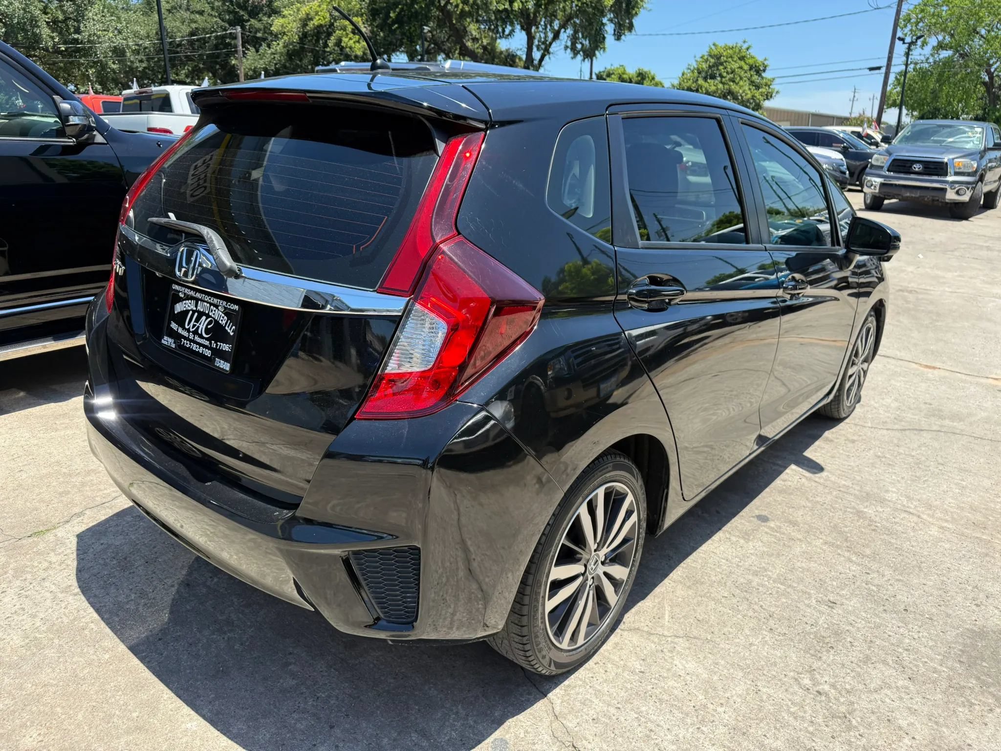 Used 2017 Honda Fit EX image 7