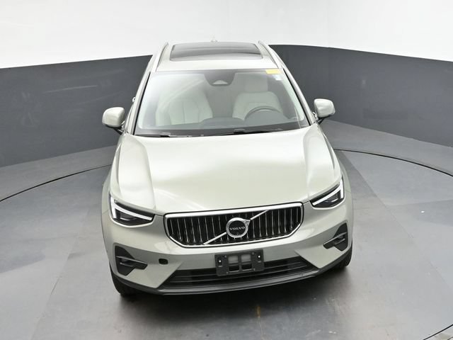 Used 2025 Volvo XC40 B5 Ultra w/ Climate Package AWD/4WD image 19