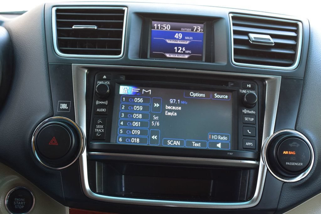Used 2013 Toyota Highlander Limited AWD/4WD image 36