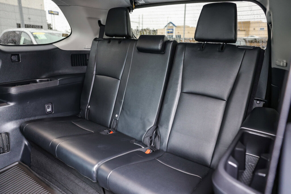 Certified 2024 Toyota Grand Highlander XLE image 9