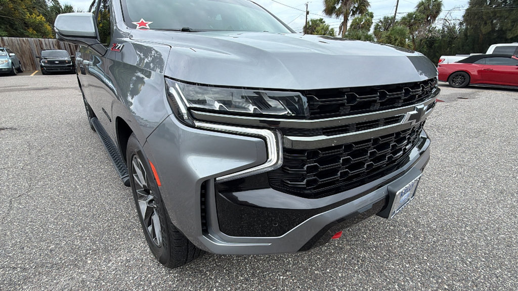 Used 2022 Chevrolet Suburban Z71 w/ Z71 Off-Road Package AWD/4WD image 9
