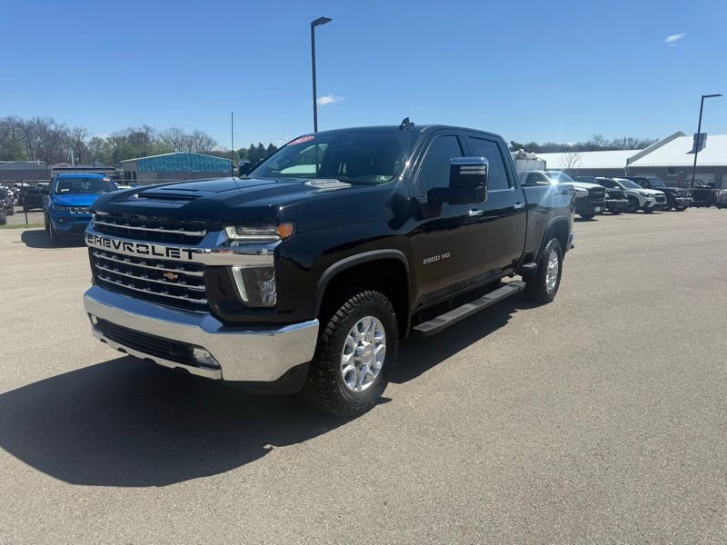 Used 2022 Chevrolet Silverado 2500 LTZ AWD/4WD image 3