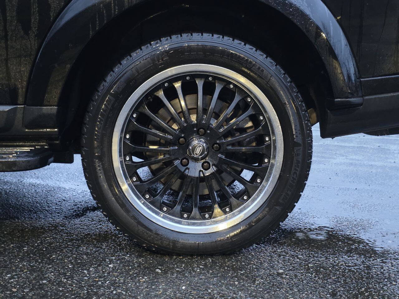 Used 2010 Land Rover LR4 HSE LUX AWD/4WD image 15