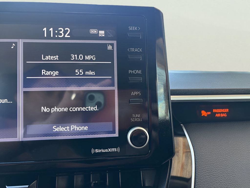 Used 2022 Toyota Corolla LE FWD image 16