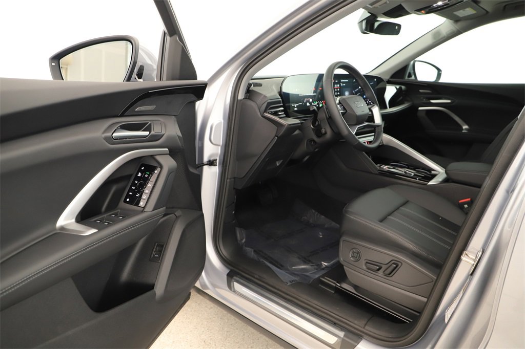 New 2025 Audi Q5 Premium Plus image 14