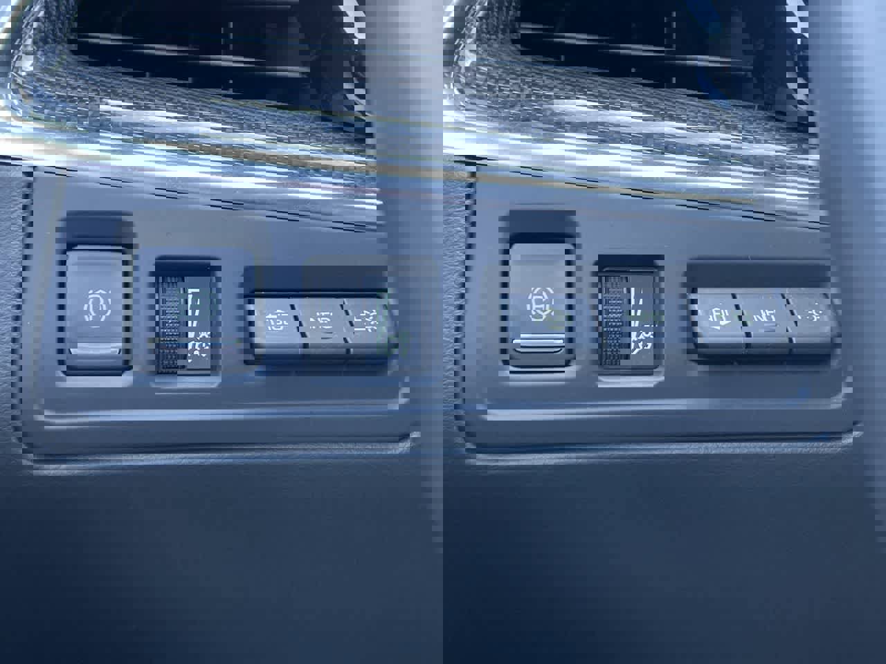 Used 2024 Cadillac XT5 Sportv w/ Technology Package AWD/4WD image 32