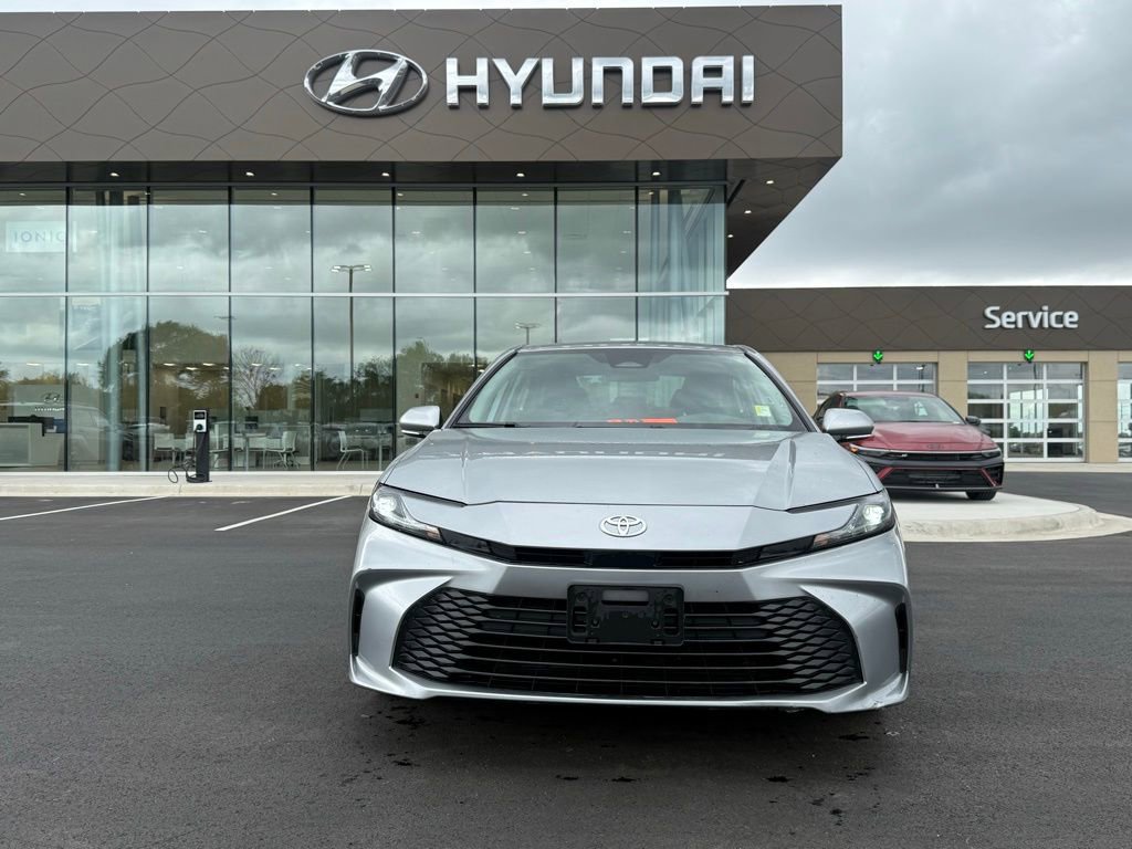 Used 2025 Toyota Camry LE FWD image 2