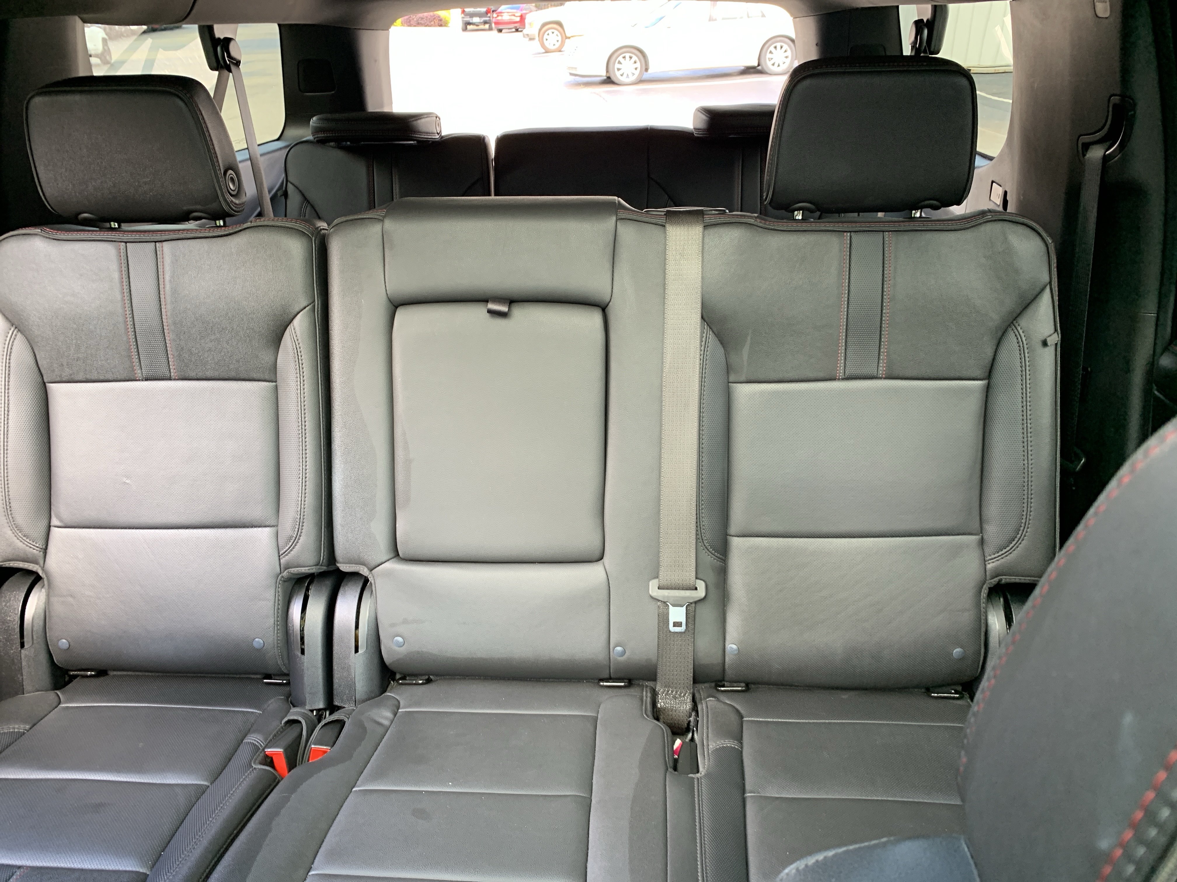 Used 2024 Chevrolet Suburban RST w/ Luxury Package RWD image 27