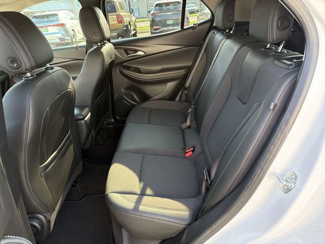 Used 2025 Buick Encore GX Preferred AWD/4WD image 23