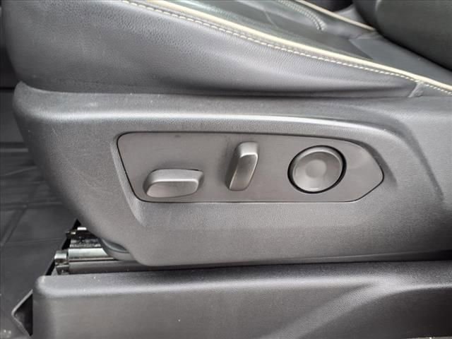 Used 2021 Chevrolet Tahoe Premier w/ Premium Package image 20