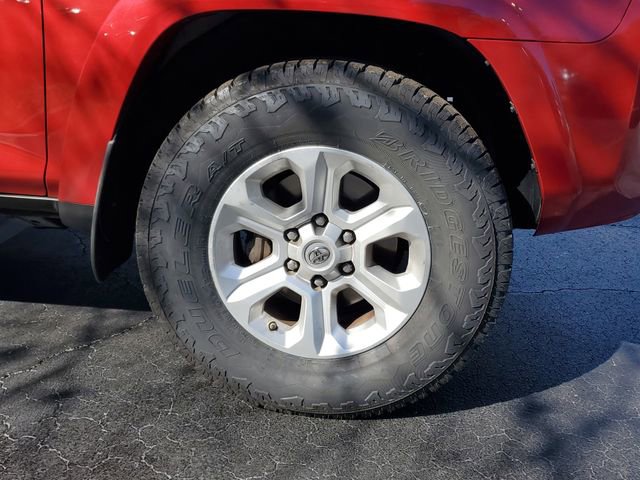 Used 2019 Toyota 4Runner SR5 image 5