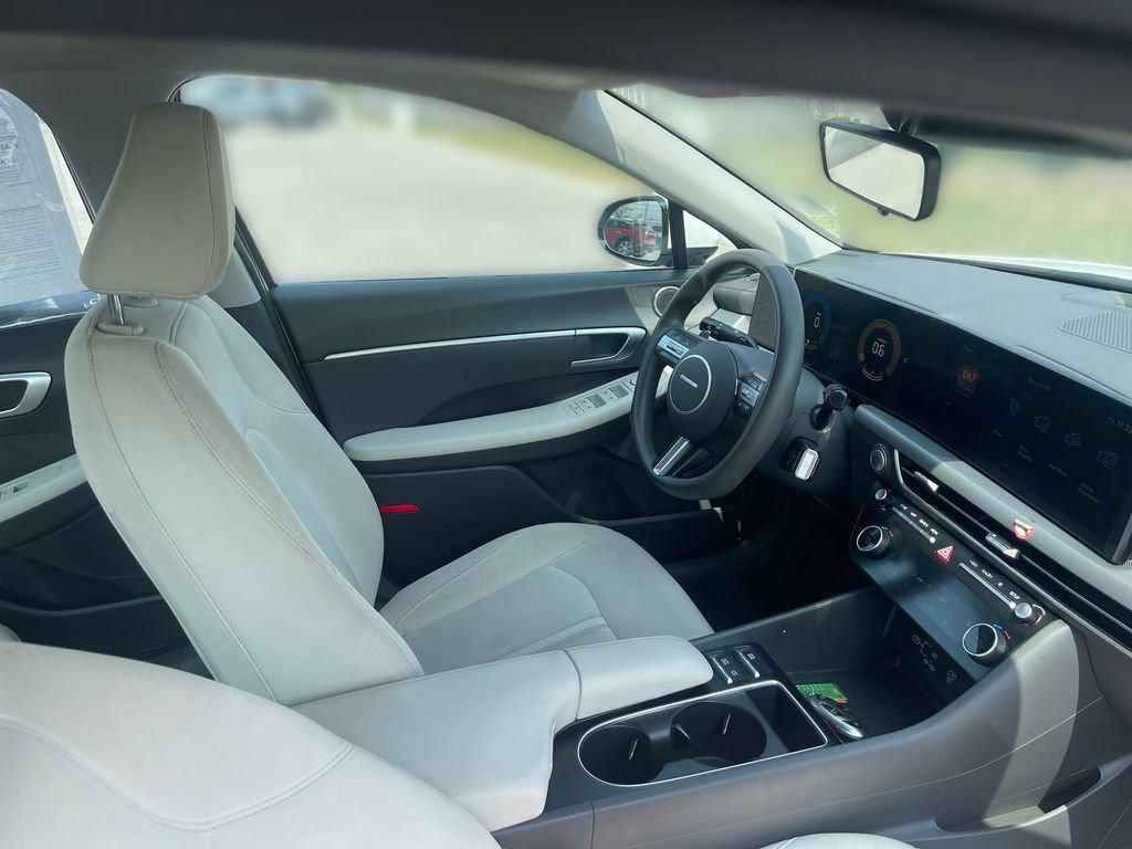 Used 2025 Hyundai Sonata SEL FWD image 36