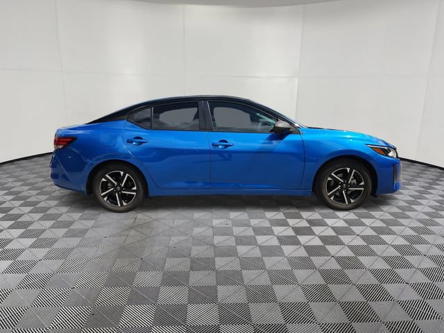 Used 2025 Nissan Sentra SV FWD video 4