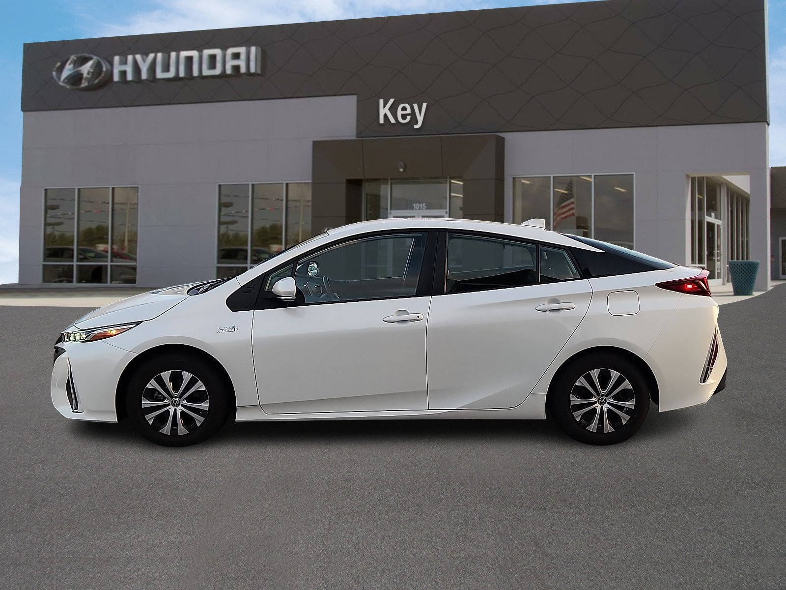 Used 2022 Toyota Prius Prime XLE image 6