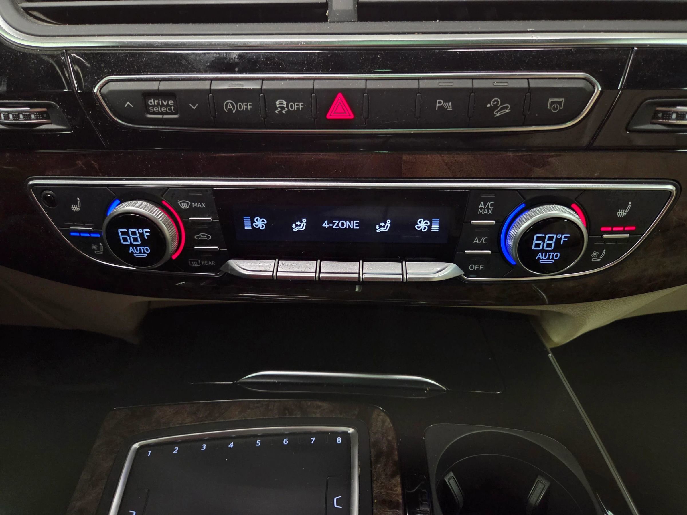 Used 2018 Audi Q7 3.0T Prestige image 30