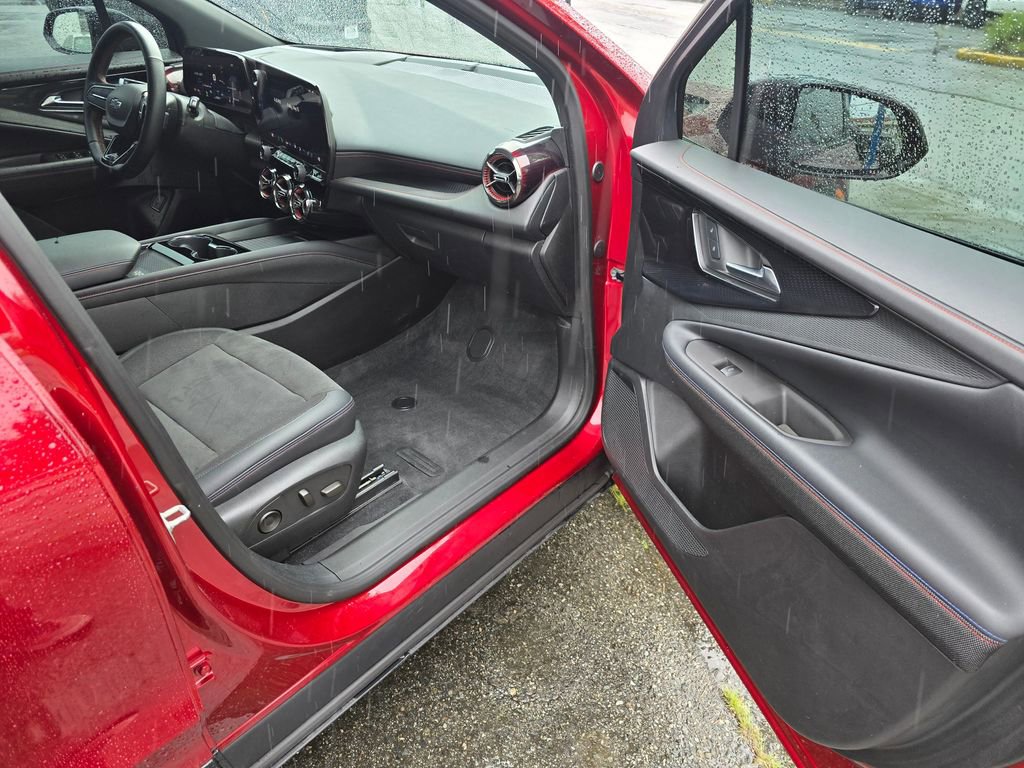 Used 2024 Chevrolet Blazer EV RS AWD/4WD image 14
