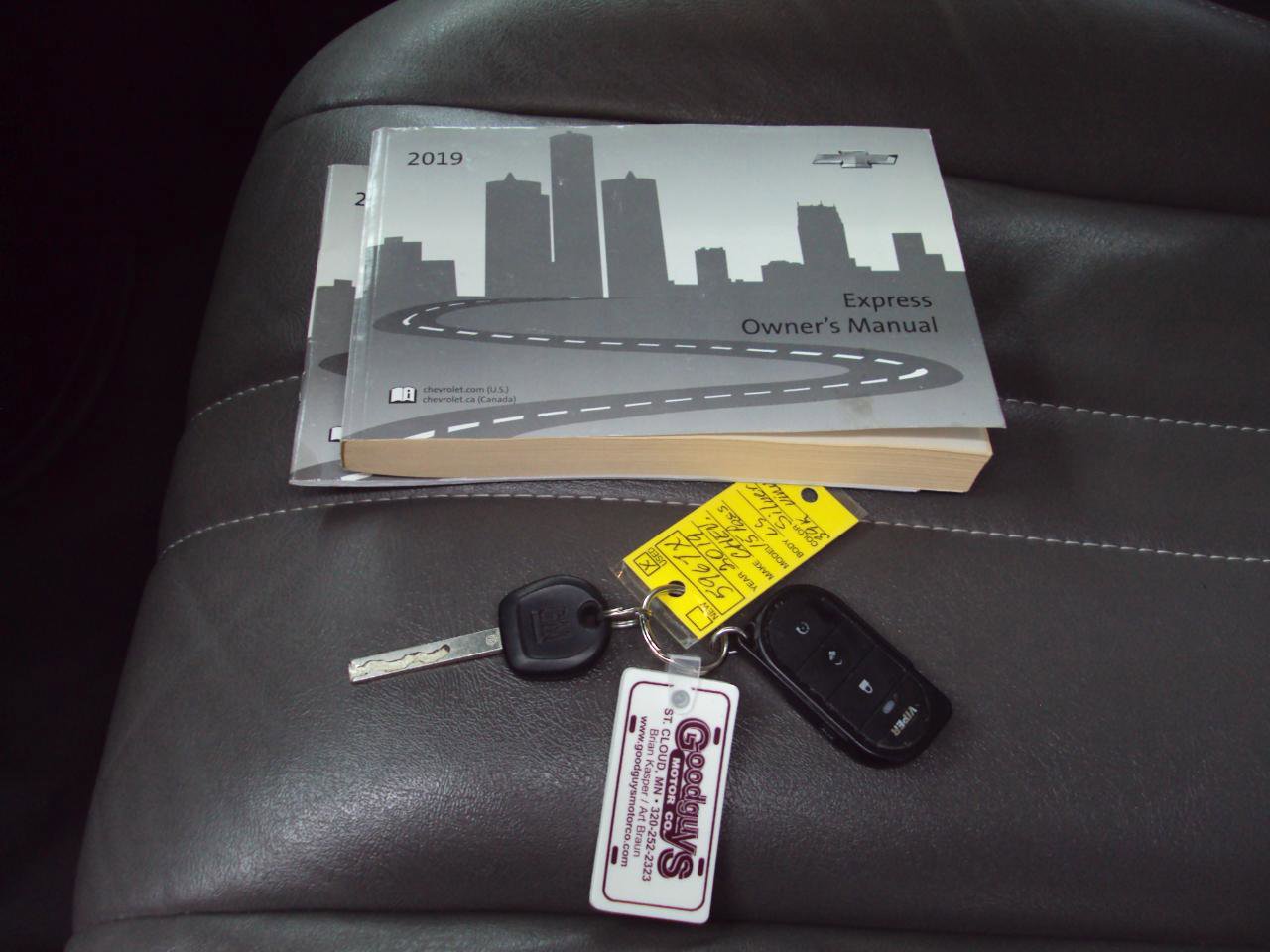 Used 2019 Chevrolet Express 3500 LS RWD image 27