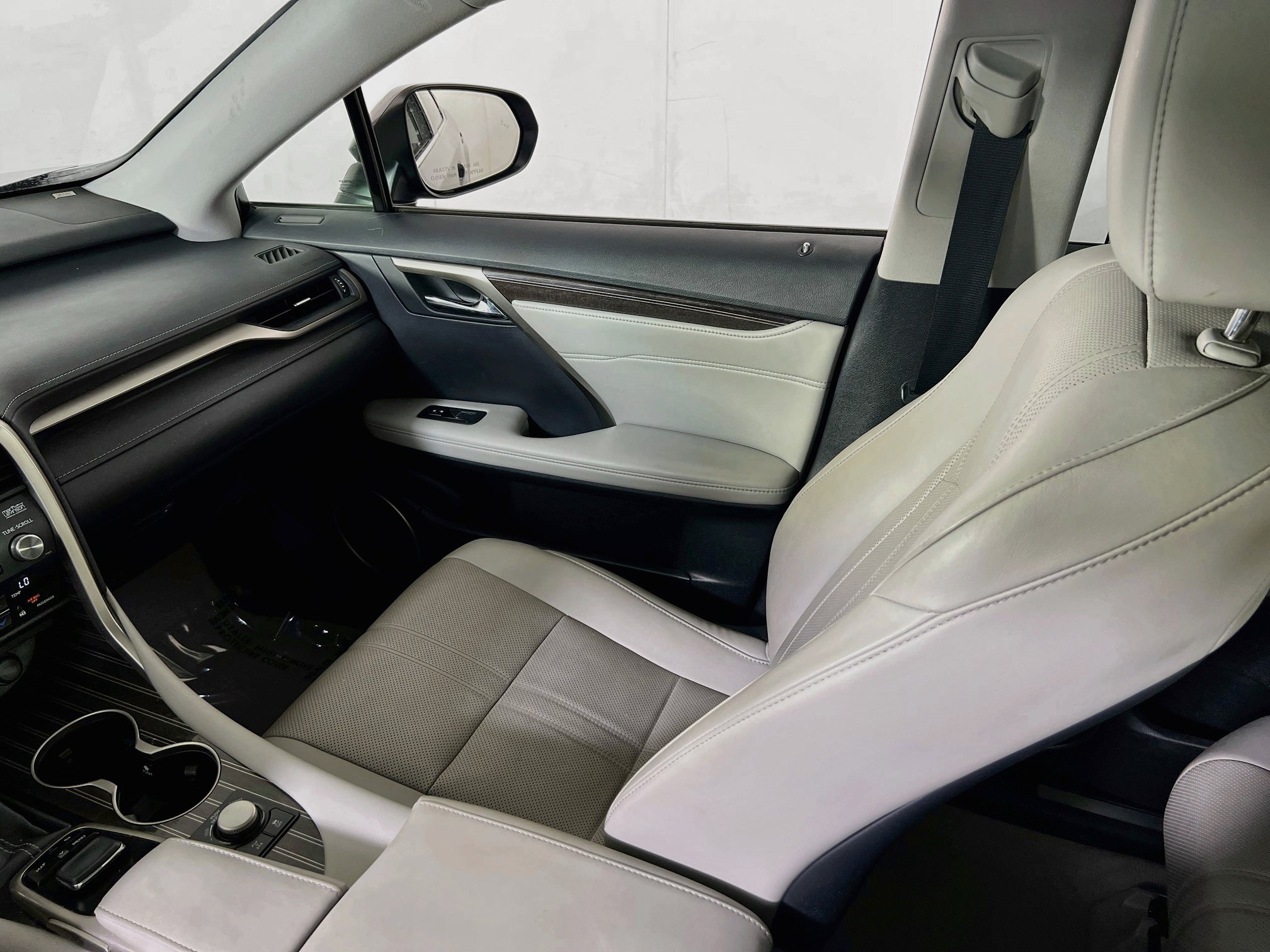Used 2017 Lexus RX 350 AWD w/ Luxury Package image 23