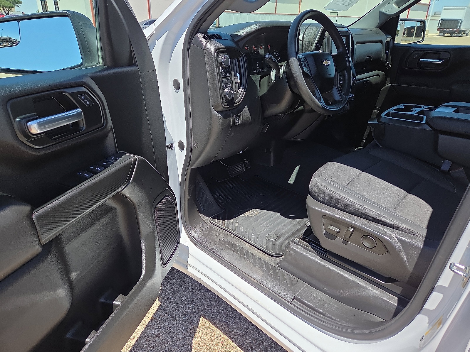 Used 2024 Chevrolet Silverado 1500 Custom AWD/4WD image 11