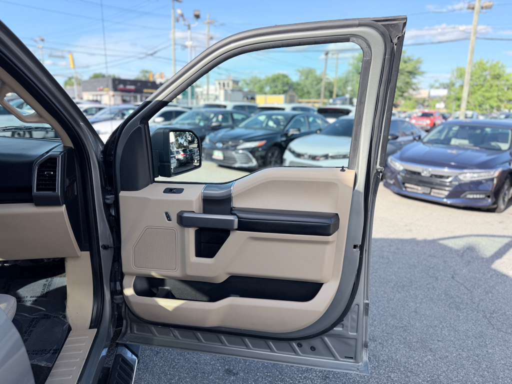 Used 2020 Ford F150 XLT w/ Equipment Group 302A Luxury AWD/4WD image 22
