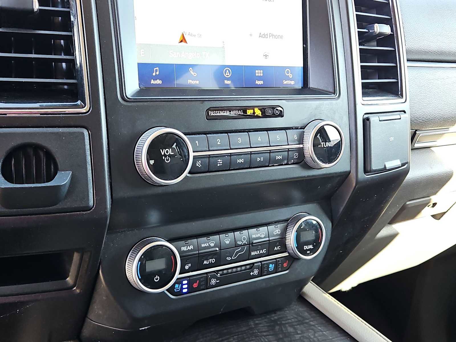 Used 2021 Ford Expedition Limited image 24