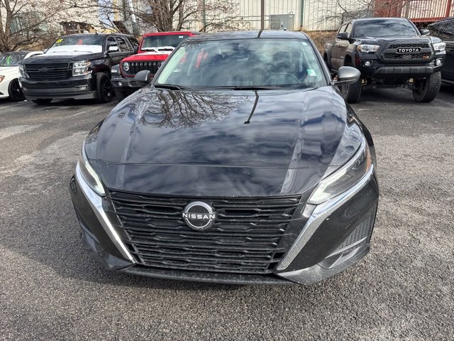 Used 2024 Nissan Altima 2.5 S image 2