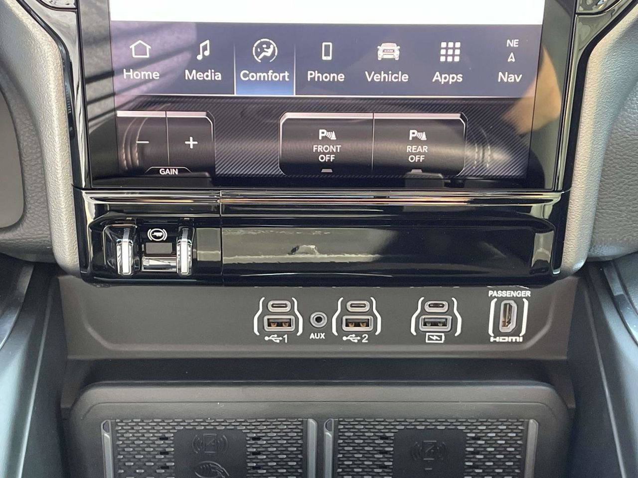 New 2026 RAM 1500 Laramie w/ Night Edition image 21