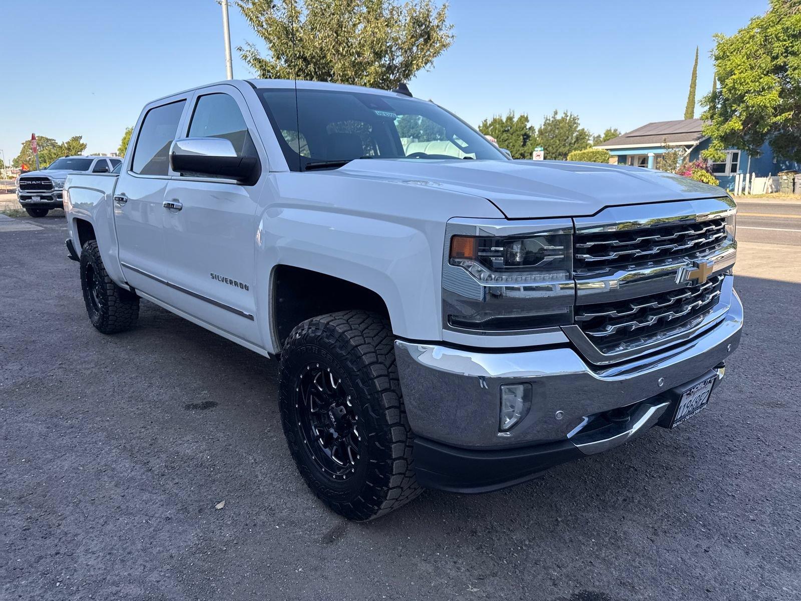 Used 2017 Chevrolet Silverado 1500 LTZ w/ LTZ Plus Package AWD/4WD image 7