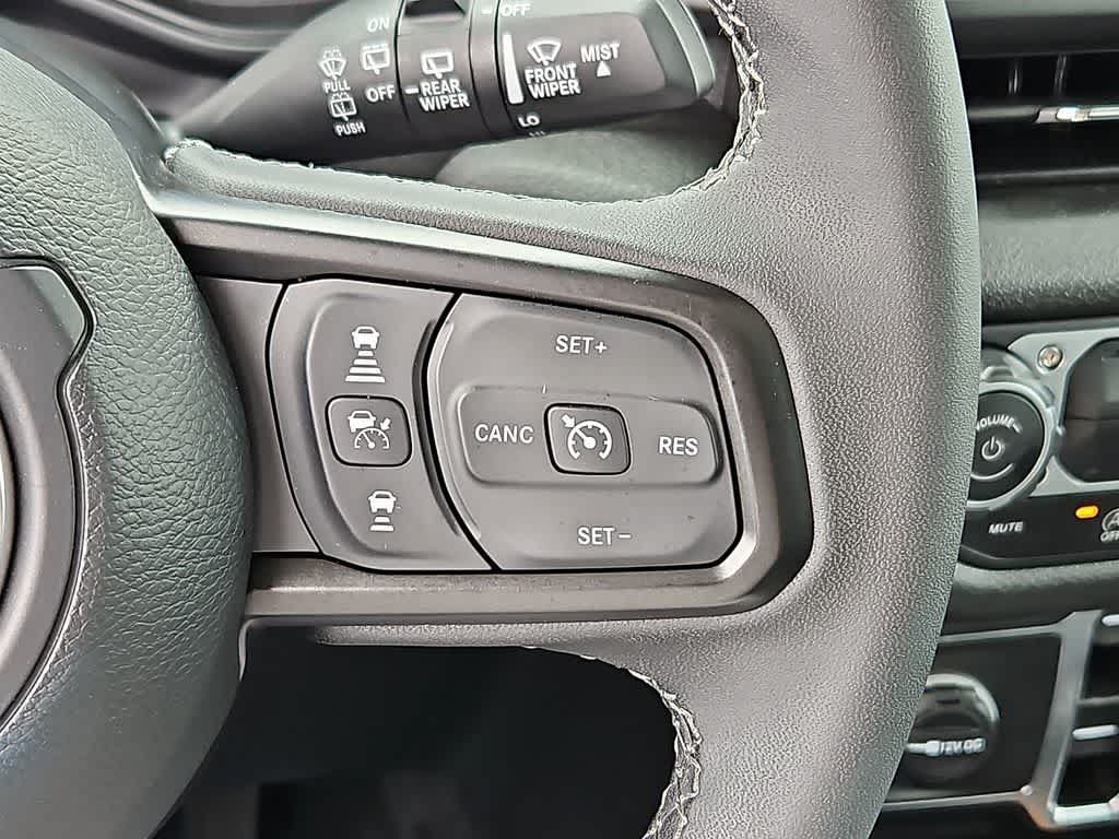 Used 2025 Jeep Wrangler Unlimited Sport AWD/4WD image 20