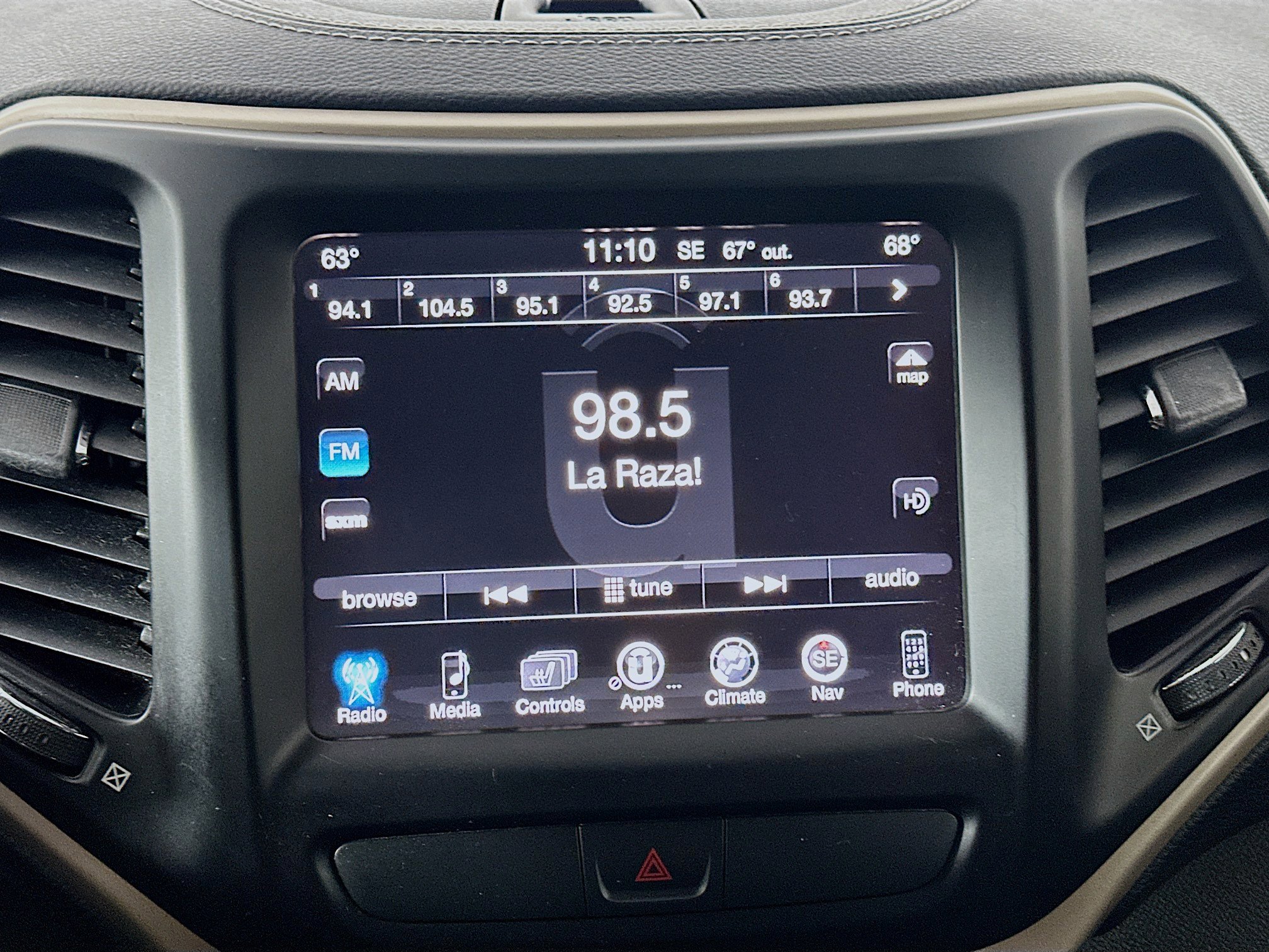 Used 2015 Jeep Cherokee Limited image 19