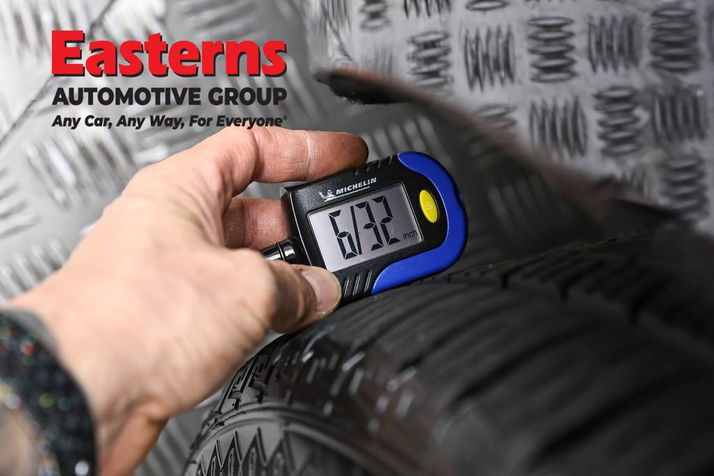 Used 2021 Kia Sedona EX image 30