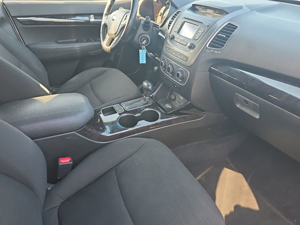 Used 2014 Kia Sorento LX w/ LX V6 Convenience Package image 14