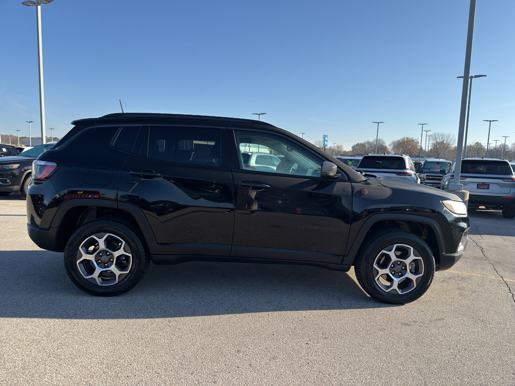 Used 2022 Jeep Compass Trailhawk w/ Sun and Sound Group image 4
