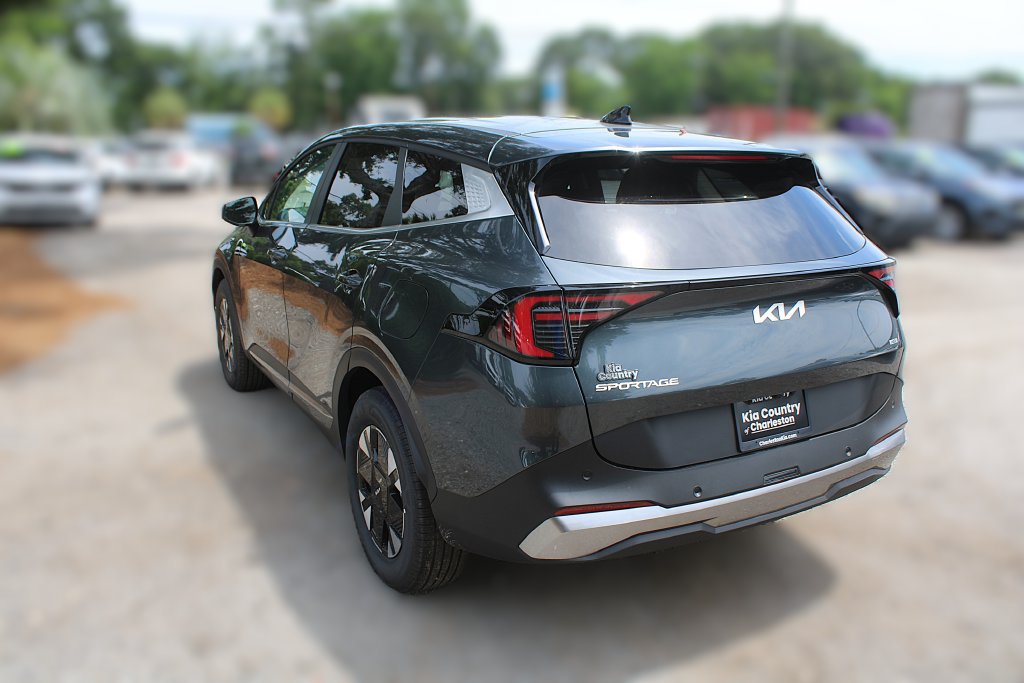 New 2027 Kia Sportage LX FWD image 11