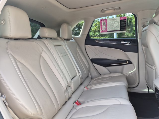 Used 2018 Lincoln MKC Reserve FWD image 22