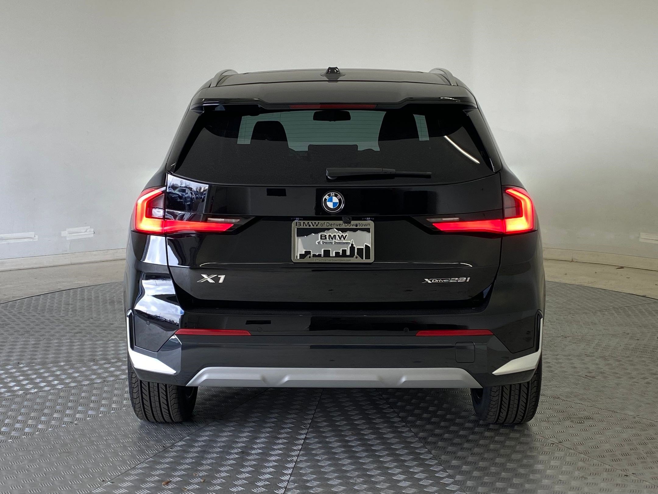 New 2026 BMW X1 xDrive28i w/ Convenience Package image 10