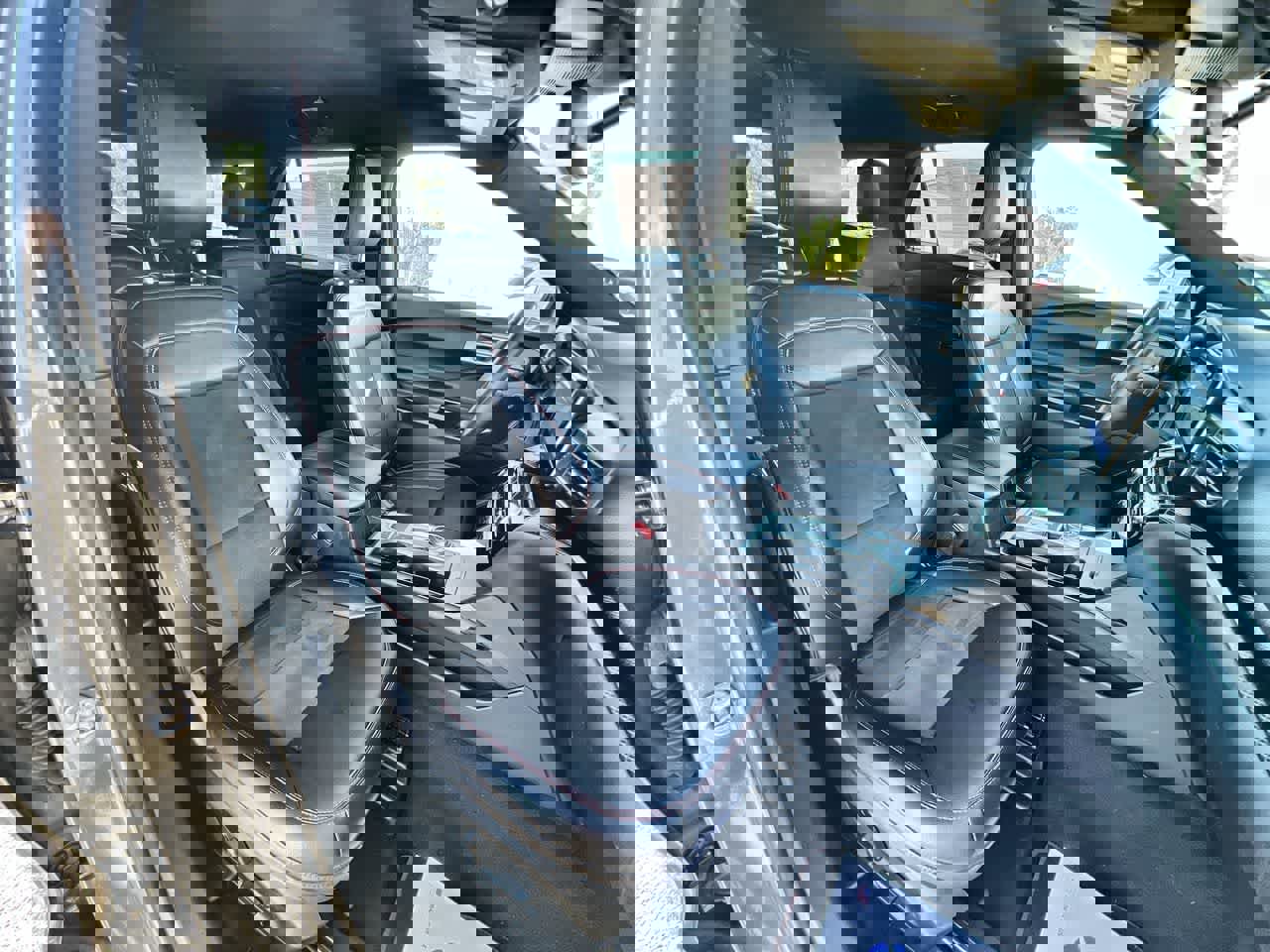 Used 2023 Ford Explorer ST-Line w/ Class IV Trailer Tow Package image 28