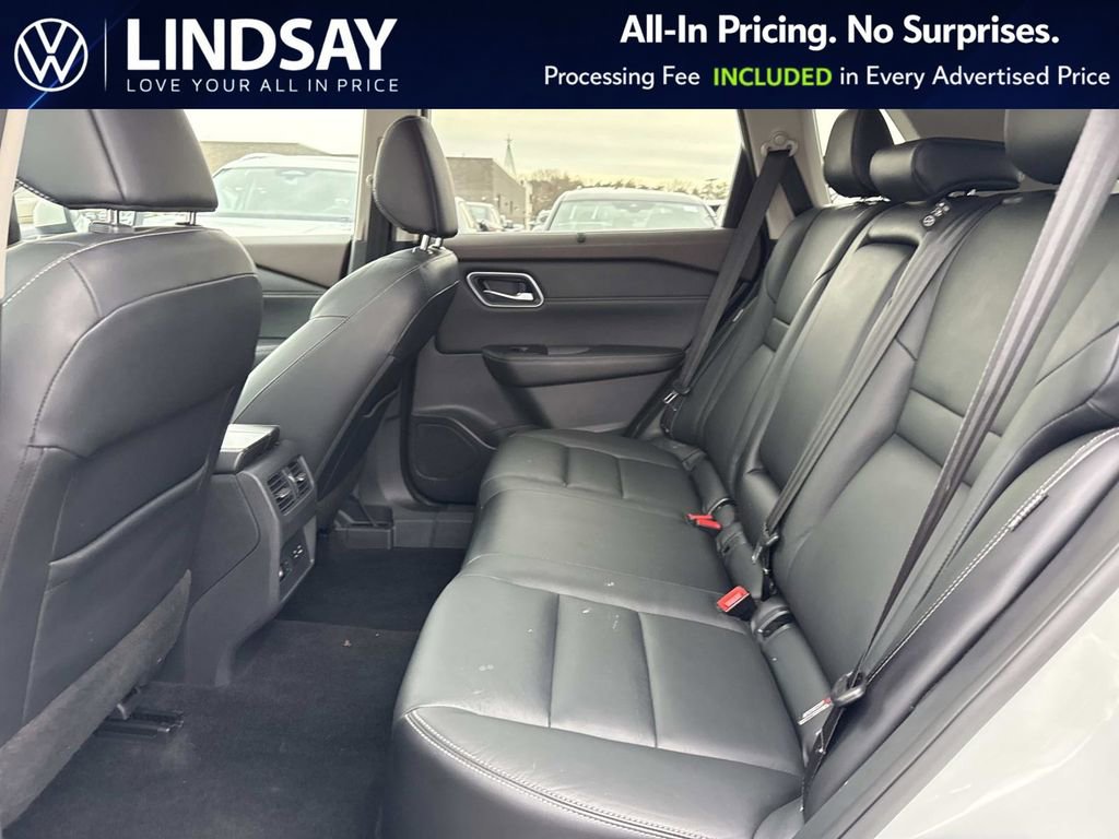 Used 2021 Nissan Rogue SL w/ Premium Package image 11