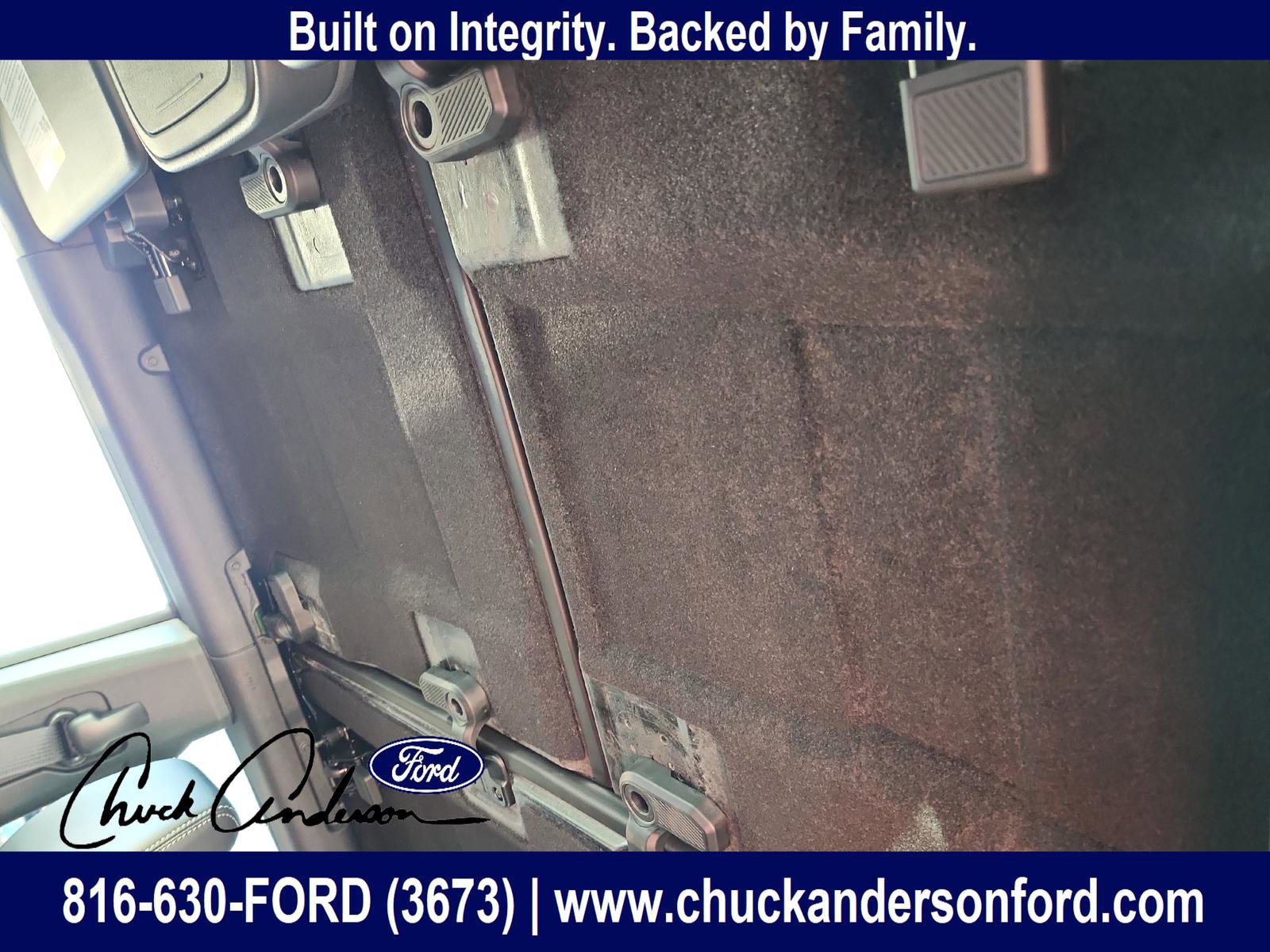 New 2025 Ford Bronco Outer Banks w/ Sasquatch Package image 13