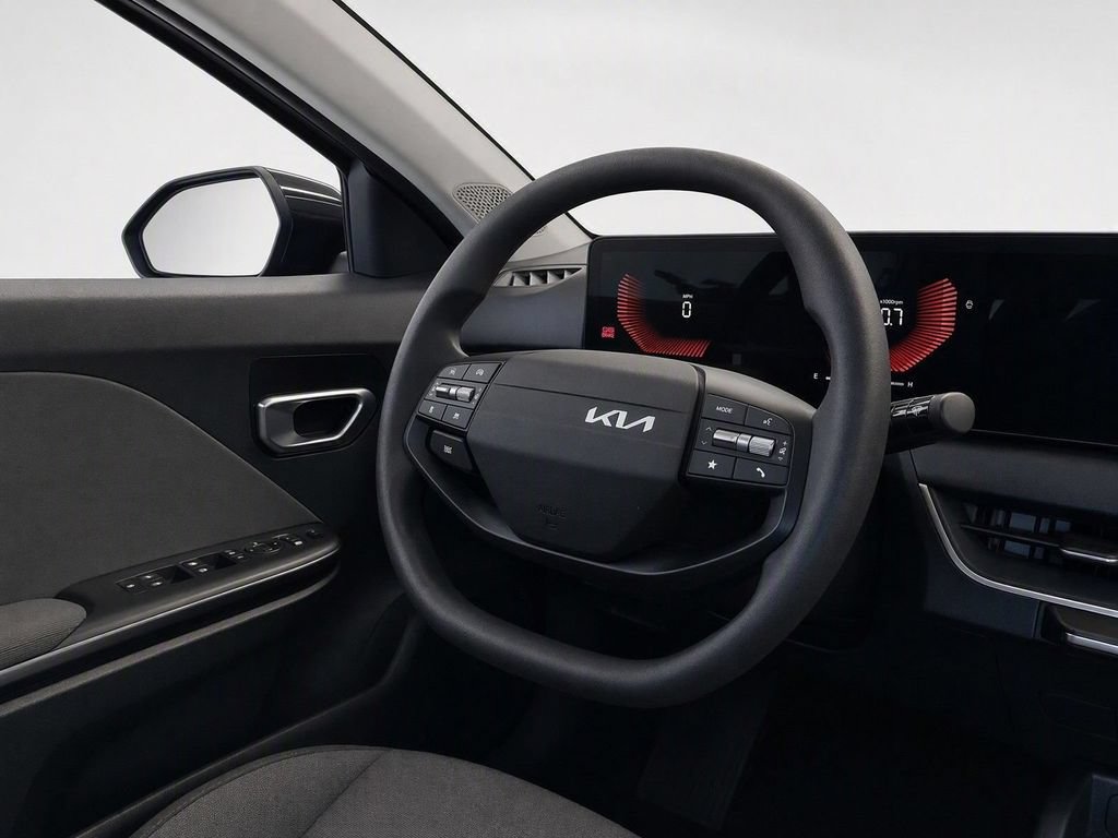 Certified 2025 Kia K4 FWD image 35