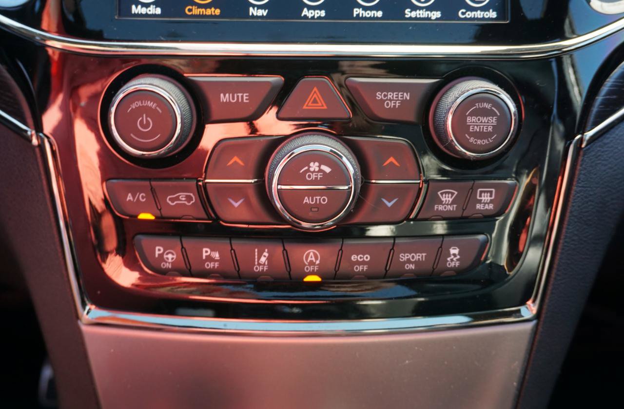Used 2019 Jeep Grand Cherokee High Altitude AWD/4WD image 17