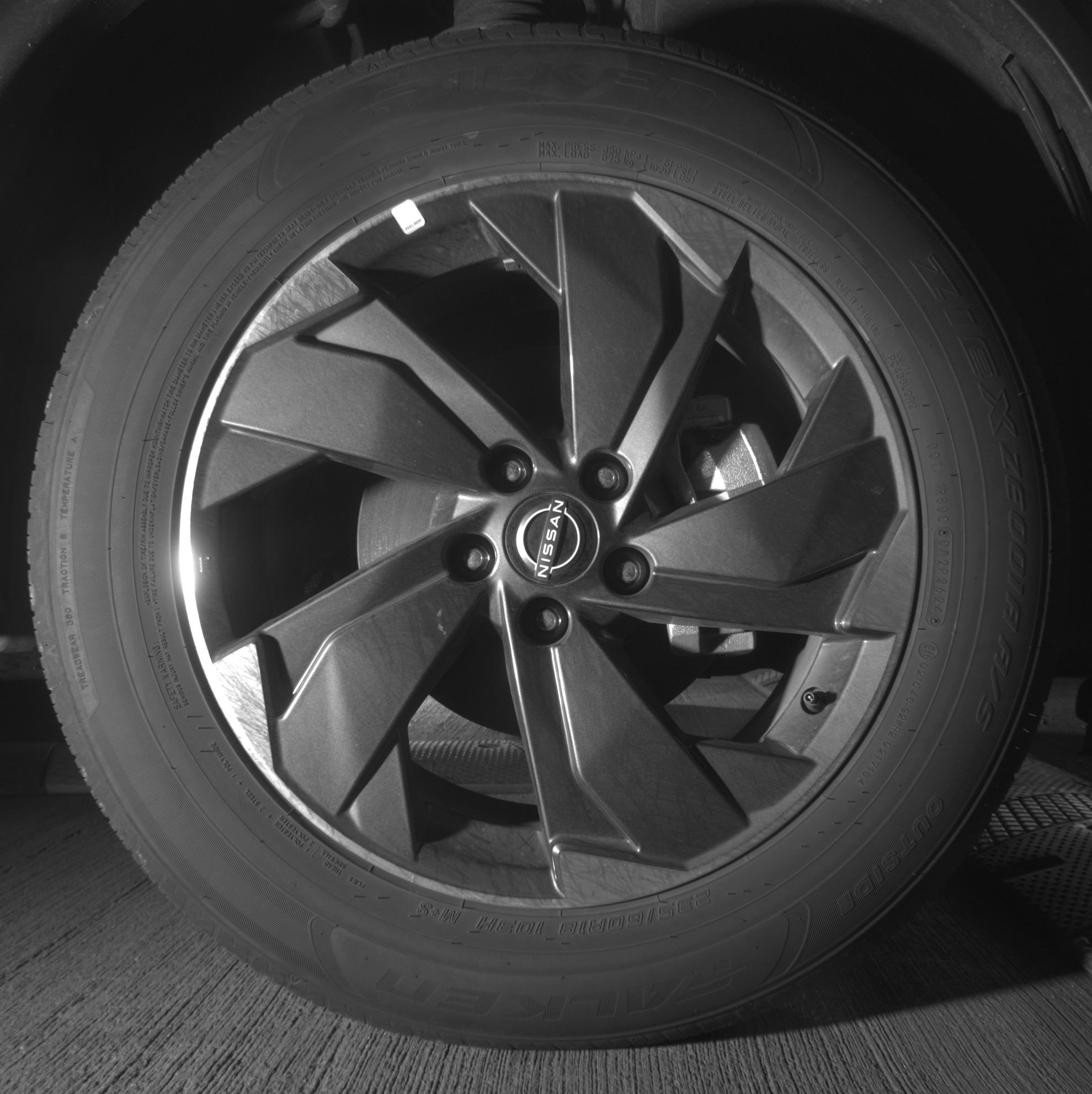 Used 2025 Nissan Rogue SV FWD image 13
