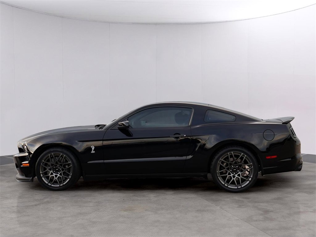 Used 2013 Ford Mustang Shelby GT500 image 4