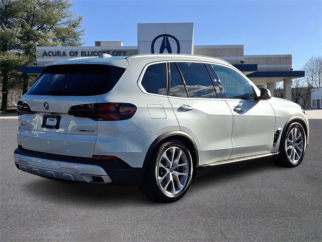 Used 2025 BMW X5 xDrive50e image 6