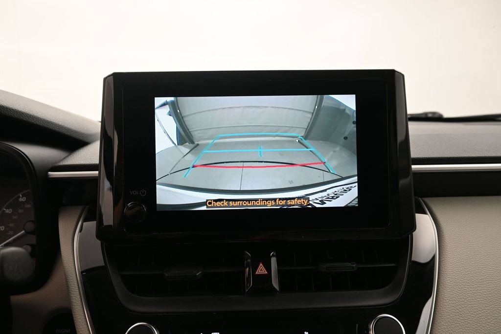 Used 2024 Toyota Corolla Cross LE FWD image 11