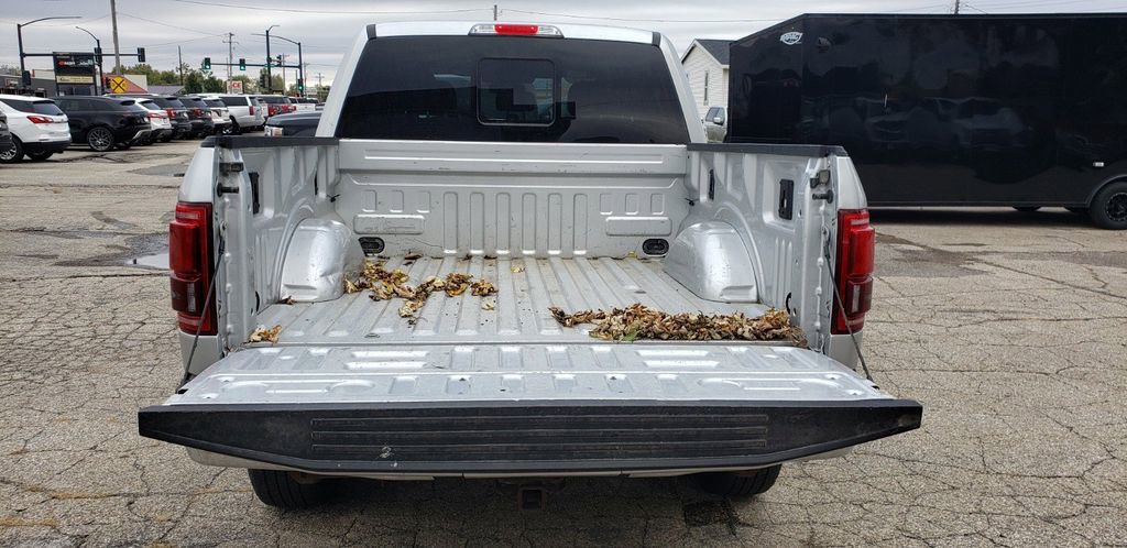 Used 2019 Ford F150 Lariat w/ Equipment Group 502A Luxury AWD/4WD image 9