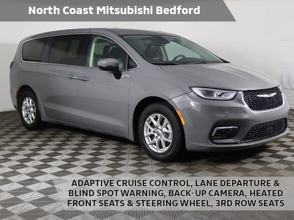 Used 2023 Chrysler Pacifica Touring-L