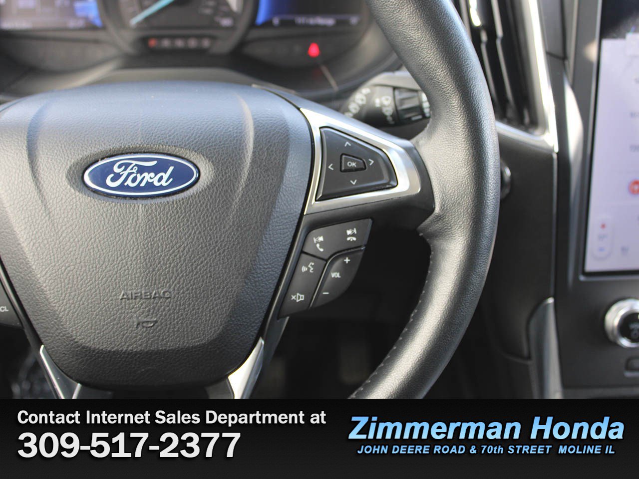 Used 2024 Ford Edge Titanium image 13
